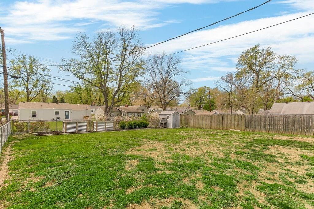 11403 W 67TH Terrace — photo 29