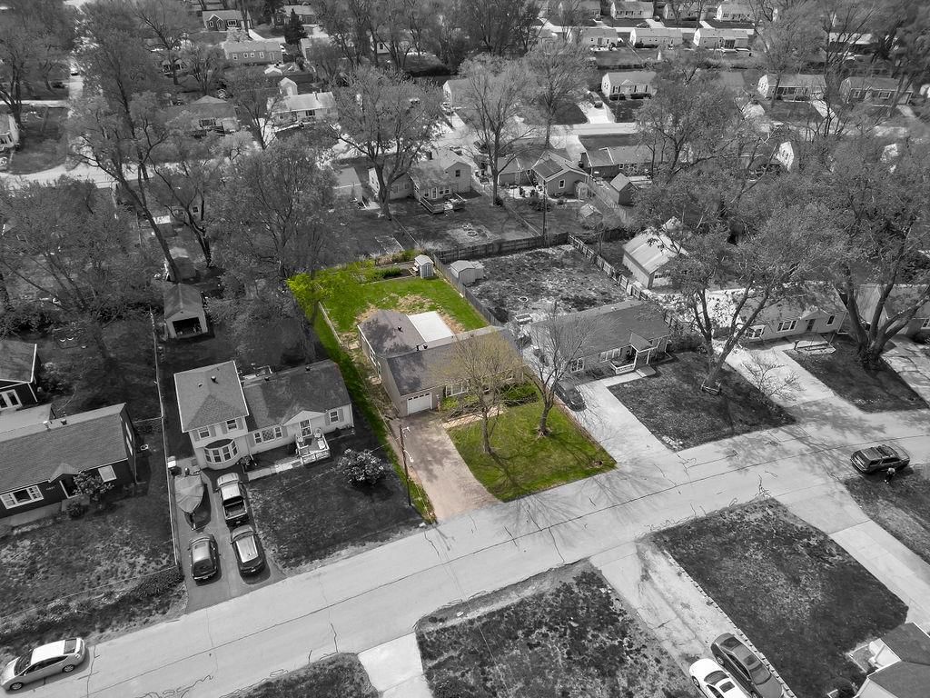11403 W 67TH Terrace — photo 35