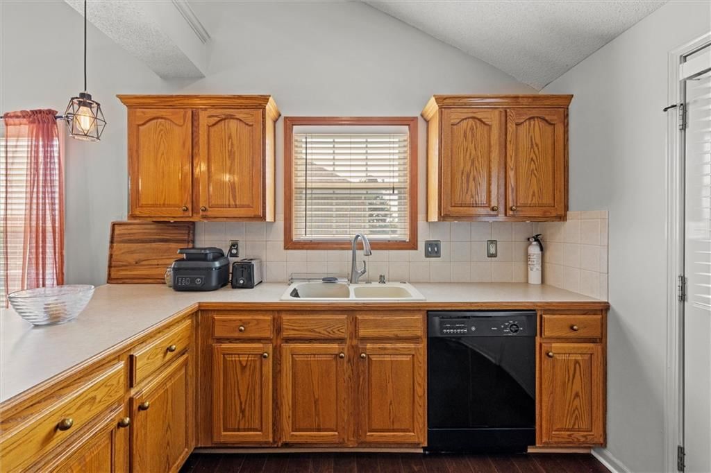 3909 NE 83rd Street — photo 11