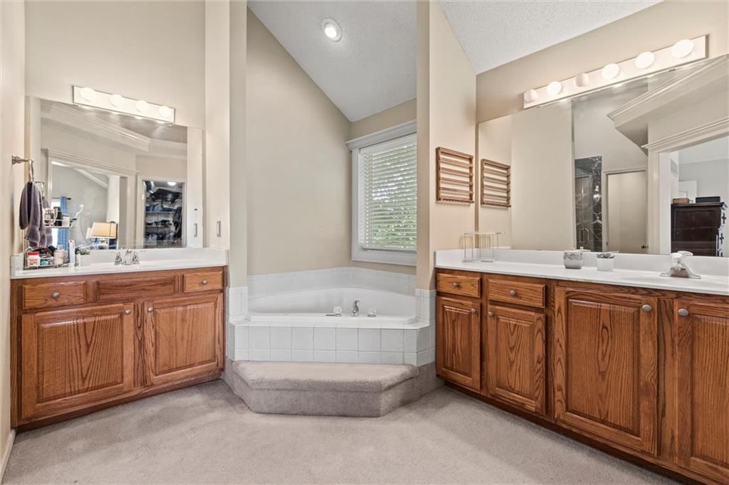 3909 NE 83rd Street — photo 22
