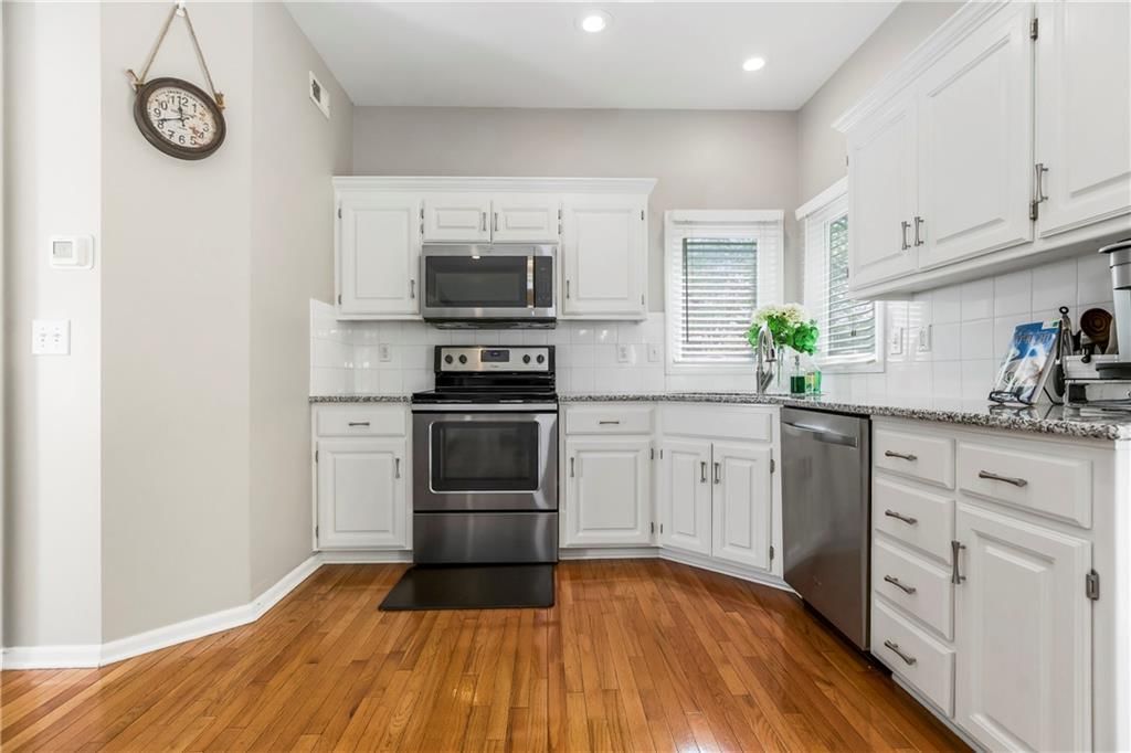 14047 W 150th Terrace — photo 8