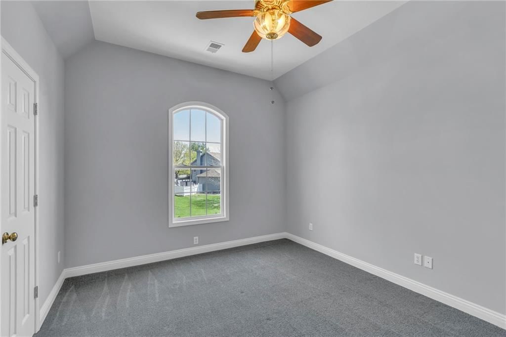 8515 W 156th Terrace — photo 22