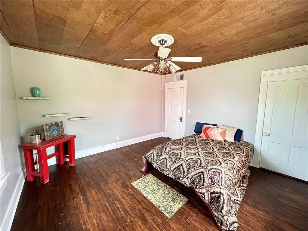 417 N WASHINGTON Street — photo 36