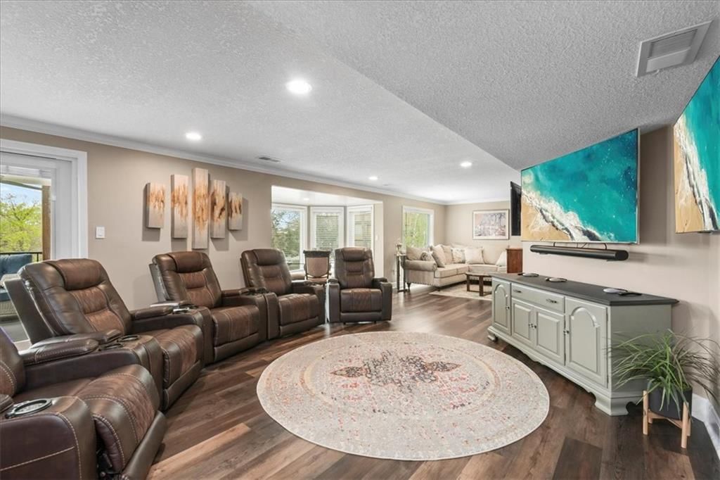 212 NE Landings Circle — photo 32