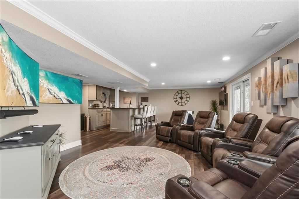 212 NE Landings Circle — photo 33