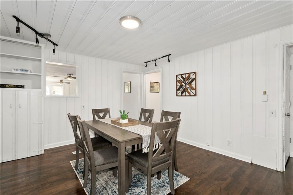 3703 S Sterling Avenue — photo 13