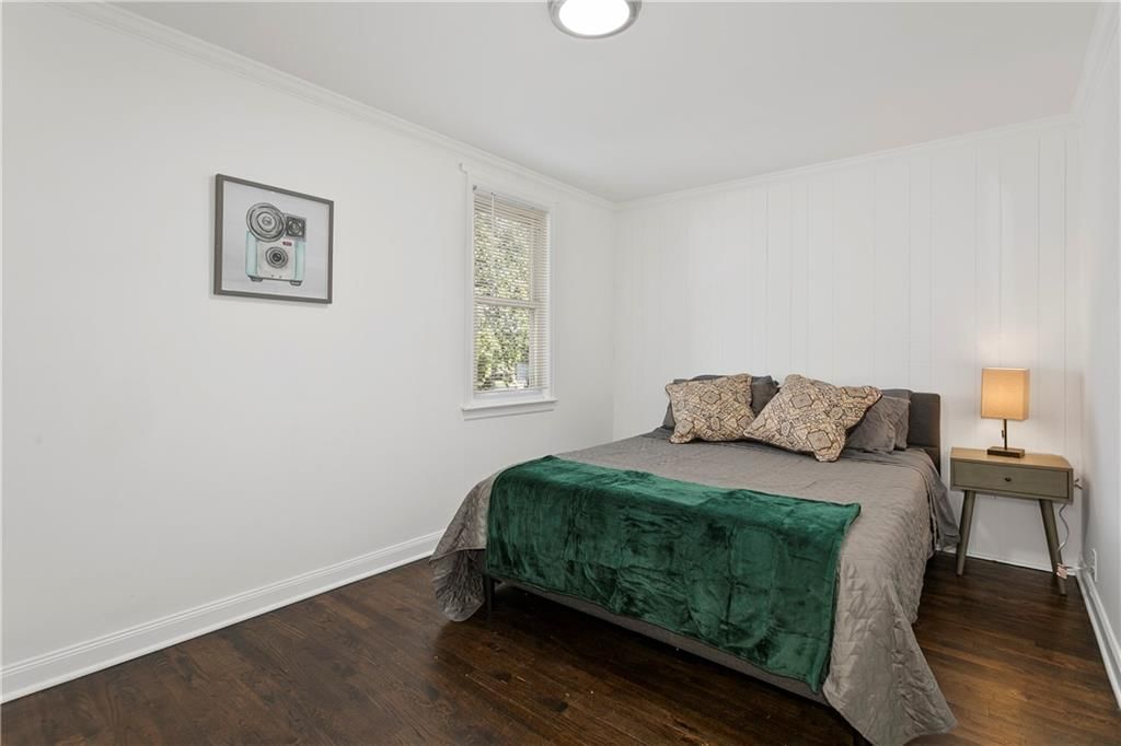 3703 S Sterling Avenue — photo 17