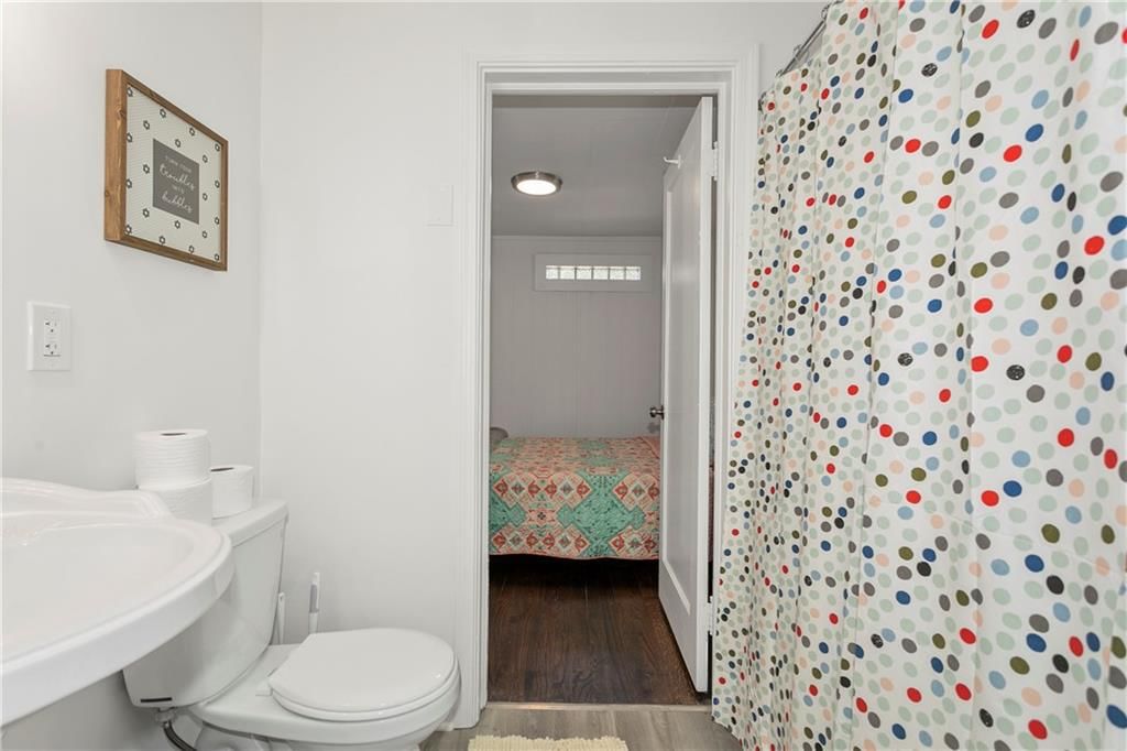 3703 S Sterling Avenue — photo 20
