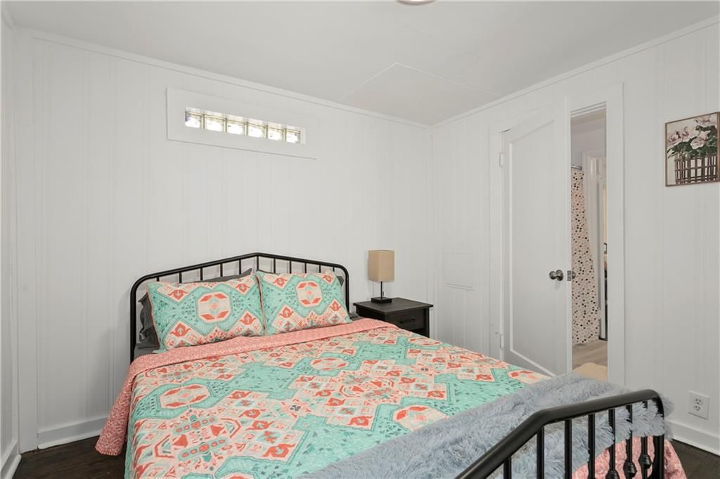 3703 S Sterling Avenue — photo 21