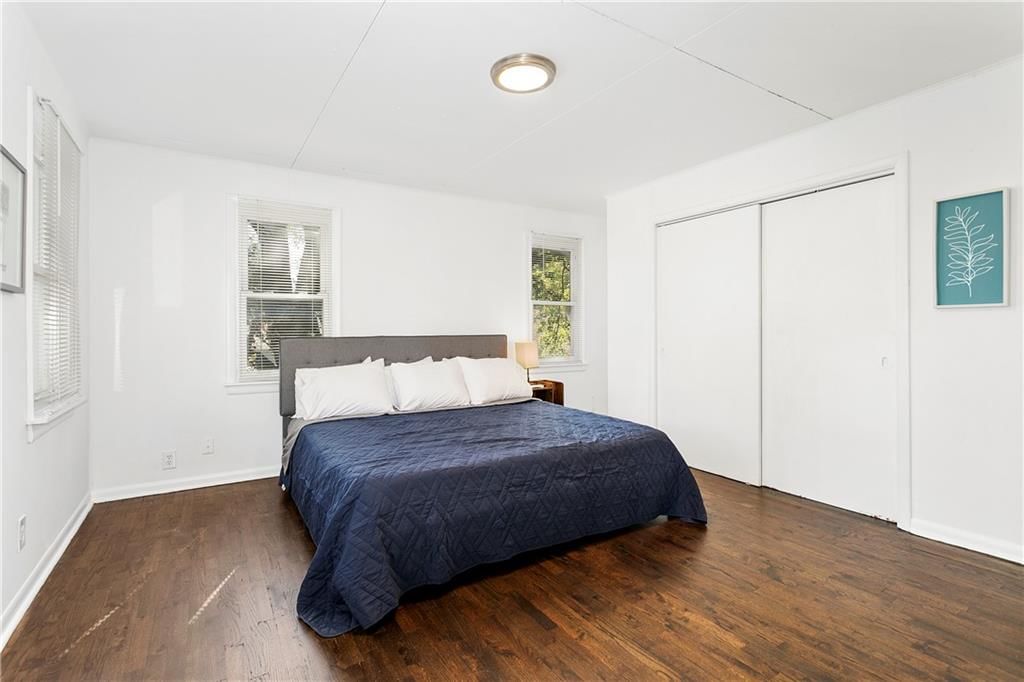3703 S Sterling Avenue — photo 26