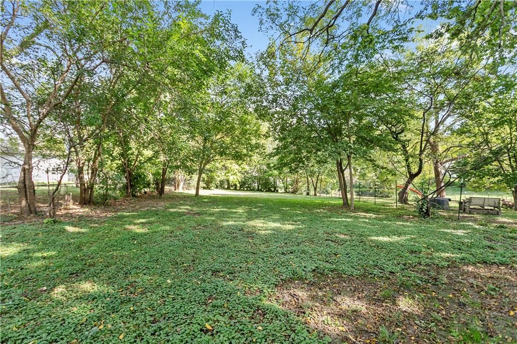 3703 S Sterling Avenue — photo 35
