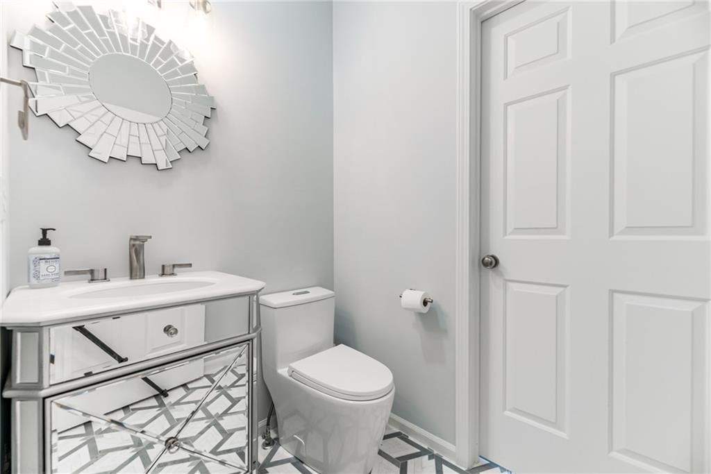 15630 Dearborn Street — photo 16