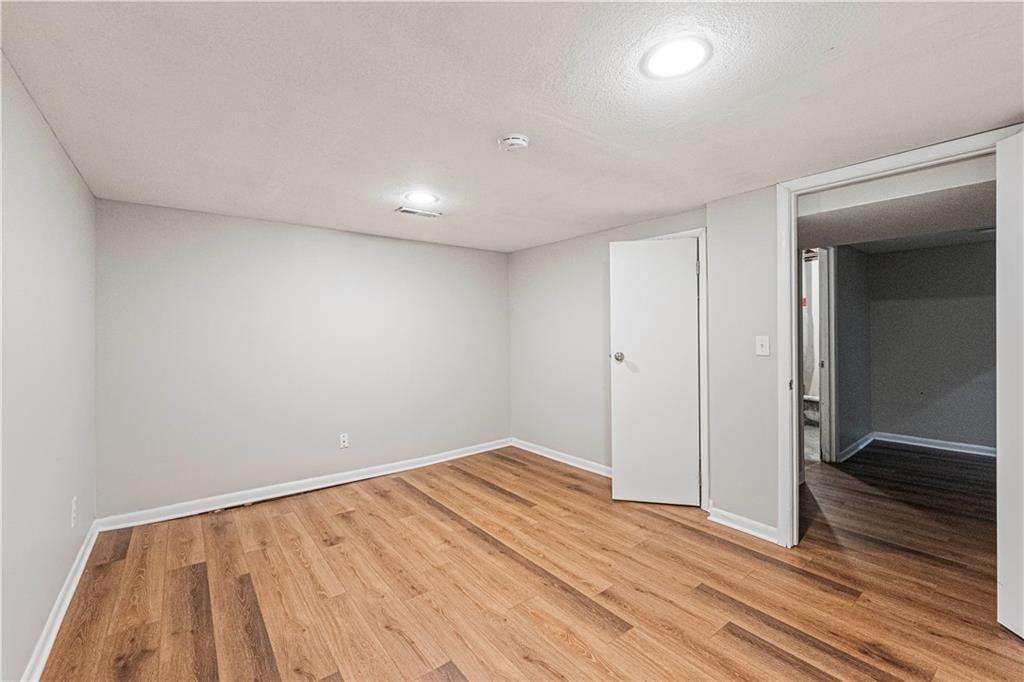 11400 E 27th Street — photo 20