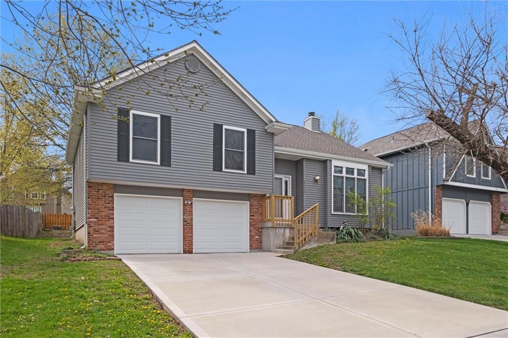 6439 Roundtree Street — photo 2