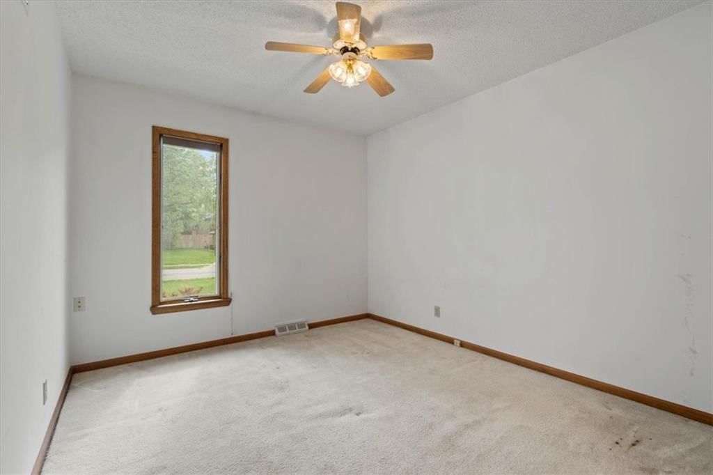 10208 Noland Road — photo 18