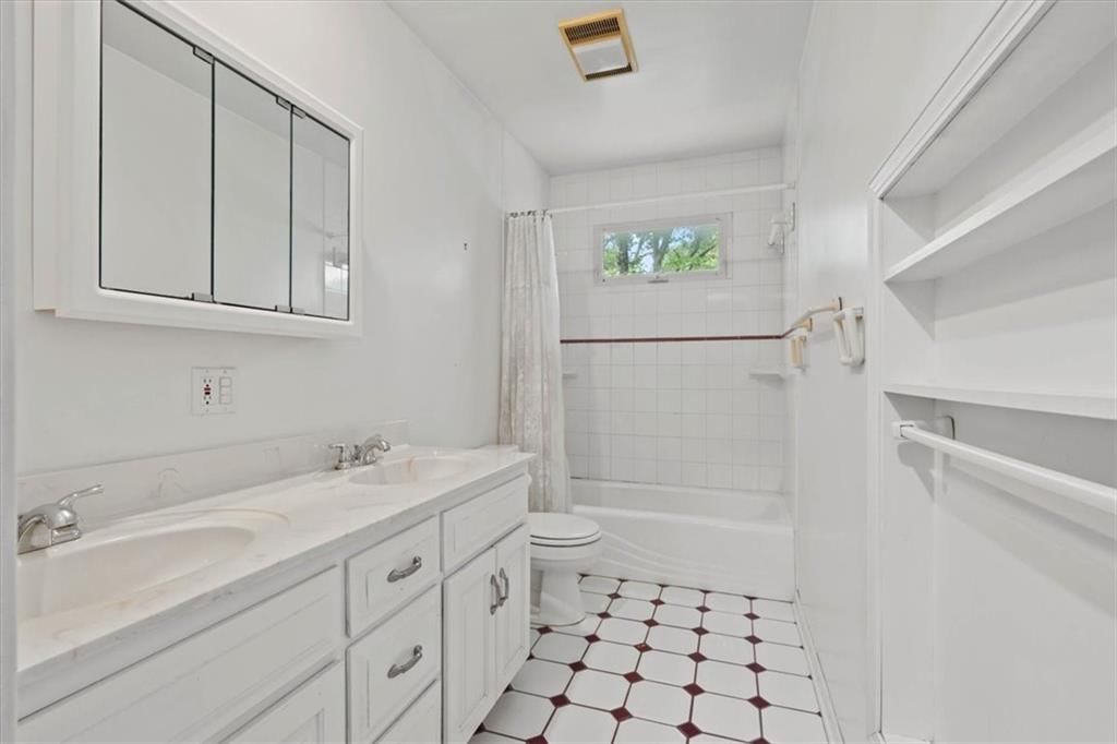 10208 Noland Road — photo 23