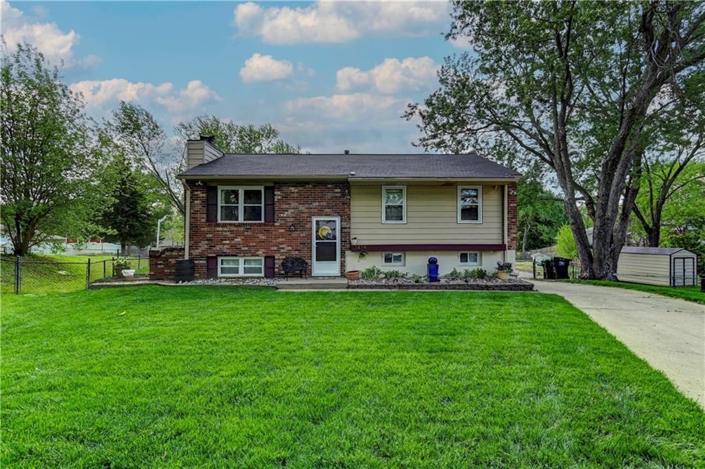 1414 N Cloverdale Court, Independence, MO