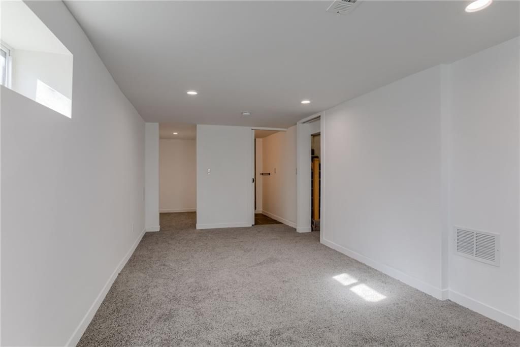 1519 N Pleasant Street — photo 18