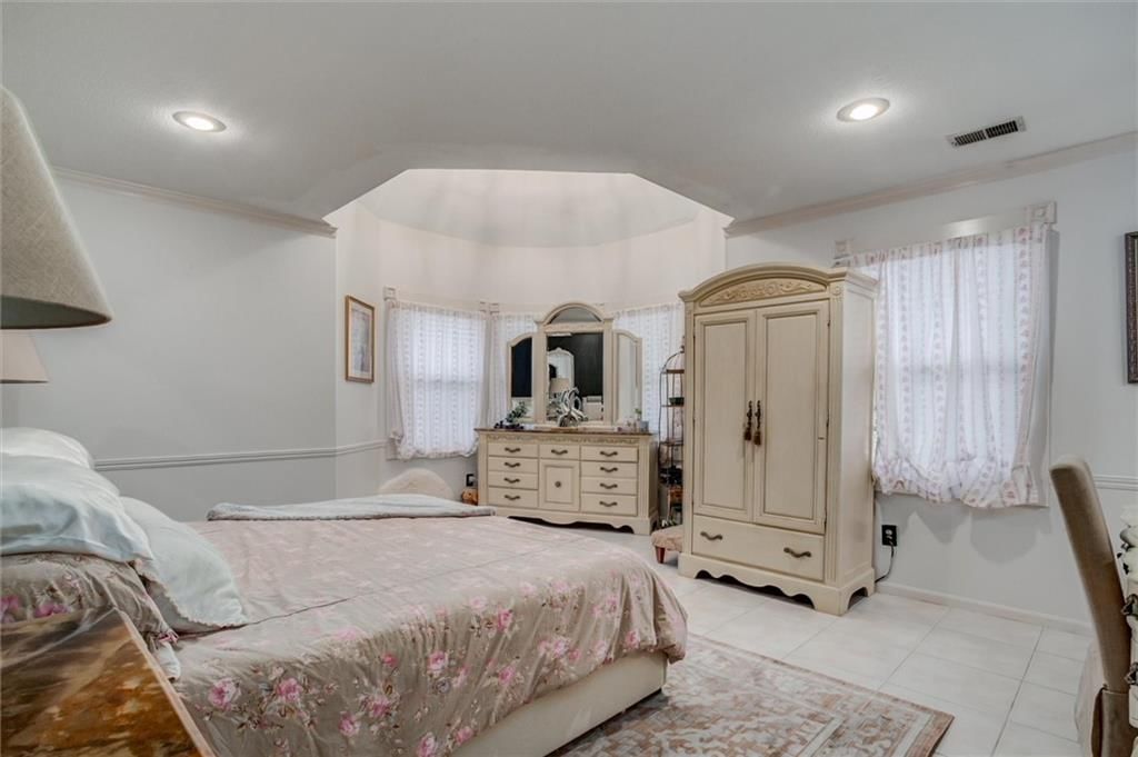 653 NE Reed Crossing — photo 14