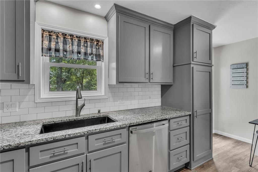 509 S Jackson Street — photo 7