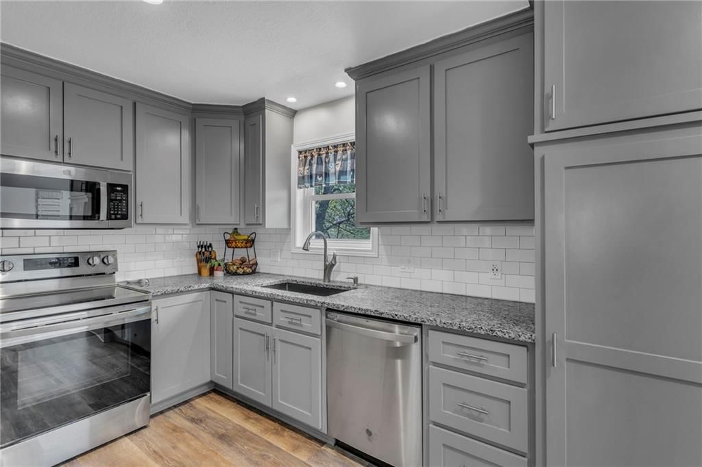 509 S Jackson Street — photo 9