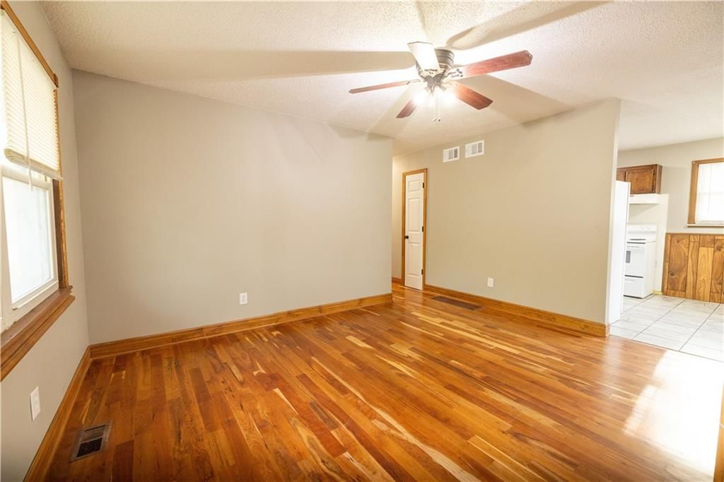 1712 N Cherokee Street — photo 5