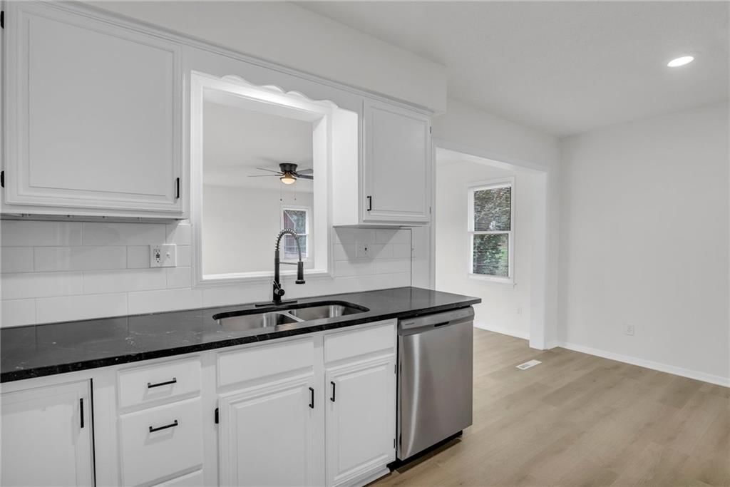 15319 E 48th Terrace — photo 7