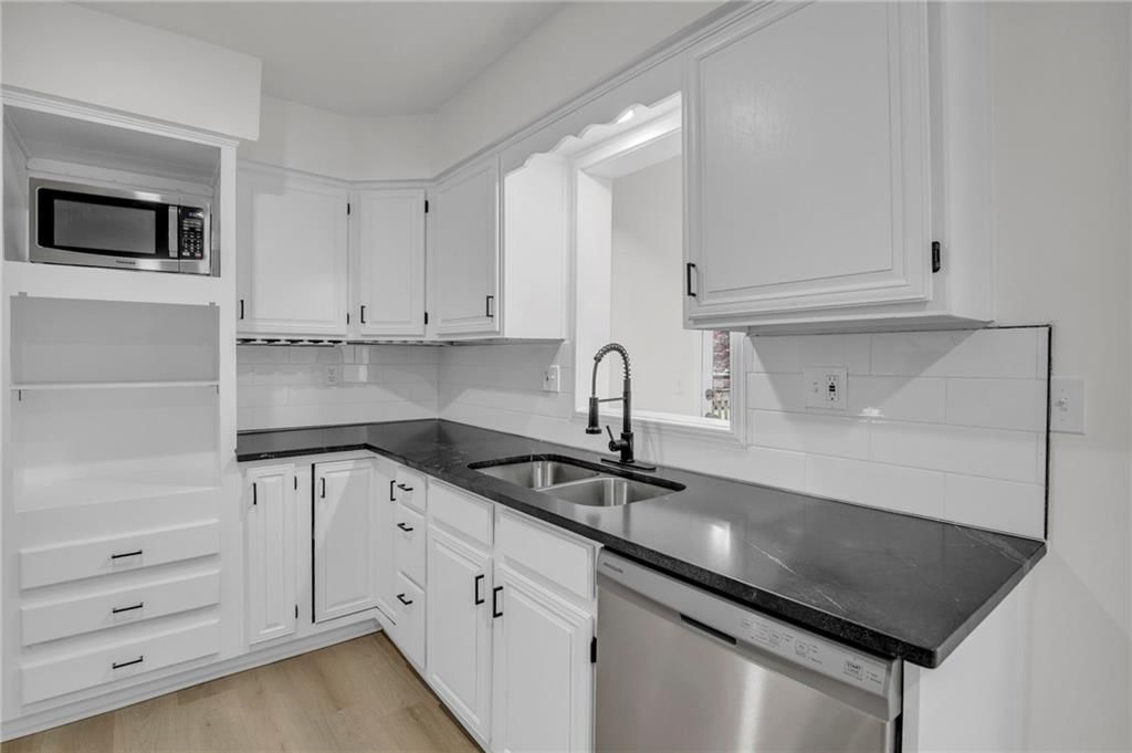 15319 E 48th Terrace — photo 8