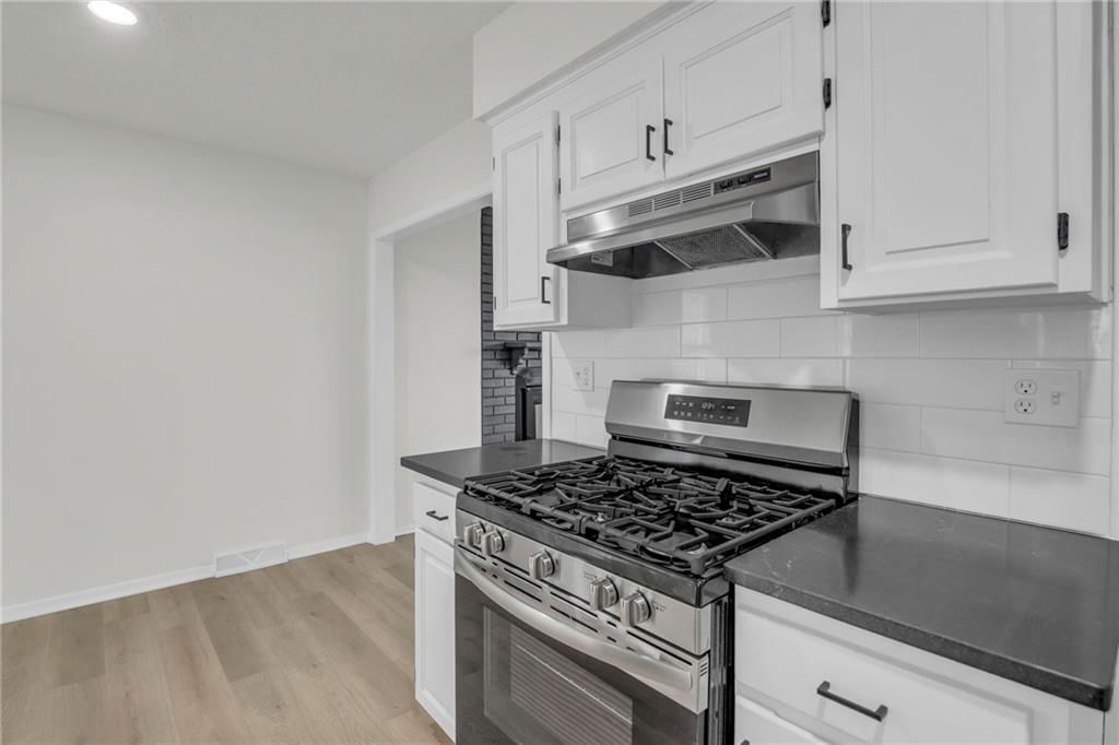 15319 E 48th Terrace — photo 9