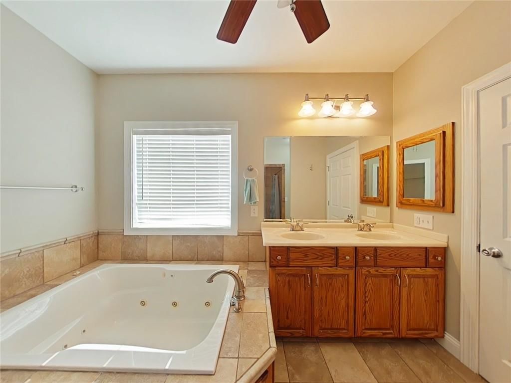 12541 Parkview Drive — photo 25
