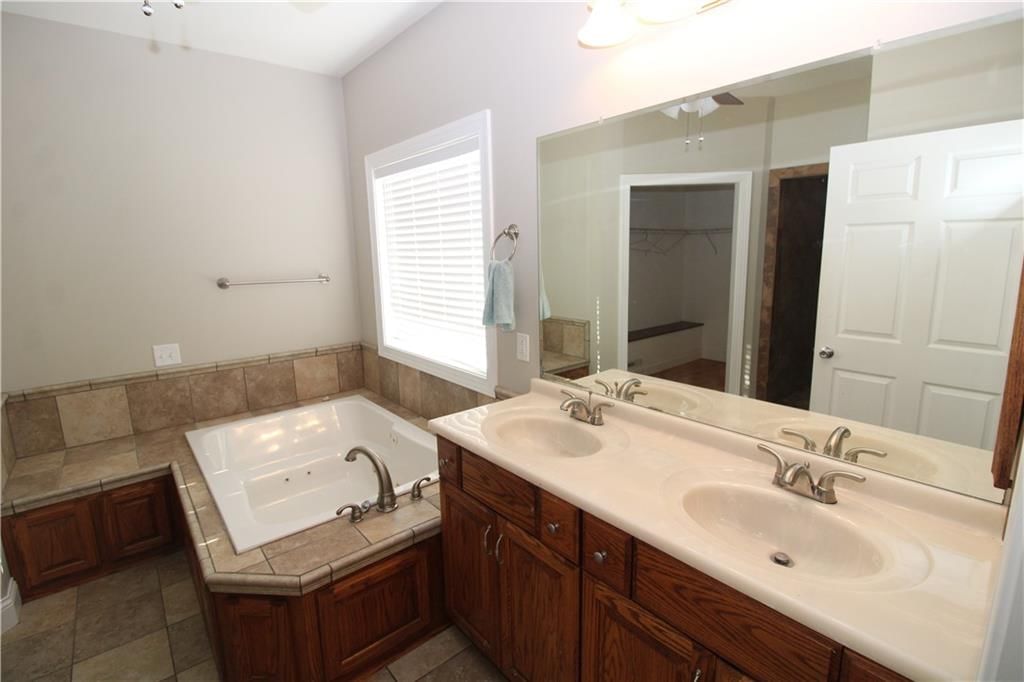 12541 Parkview Drive — photo 35