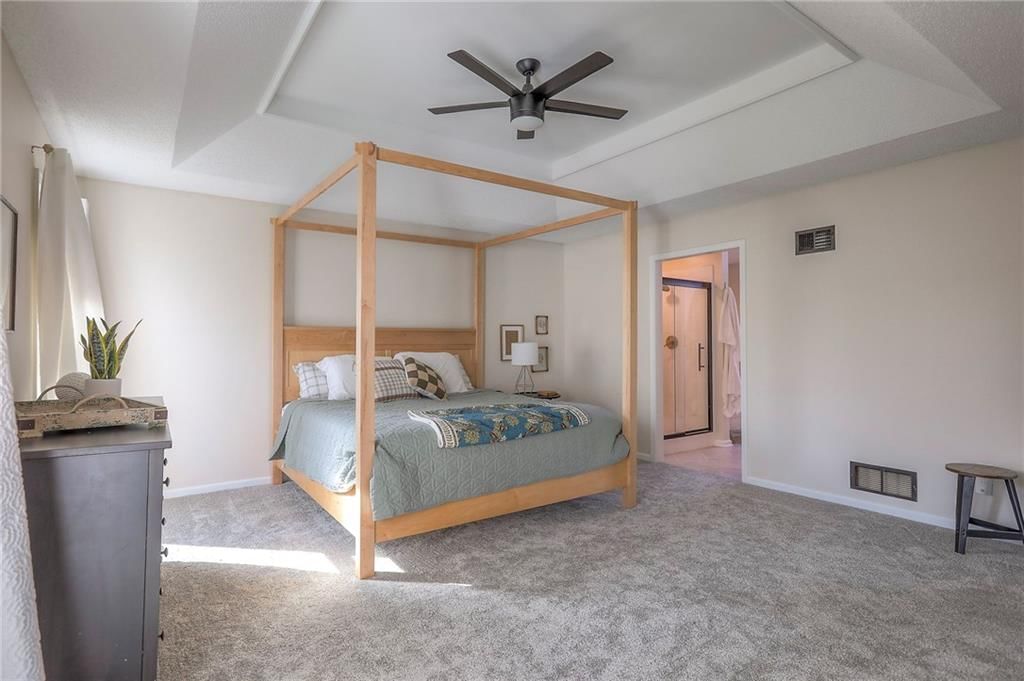 5201 NE Sawgrass Drive — photo 35