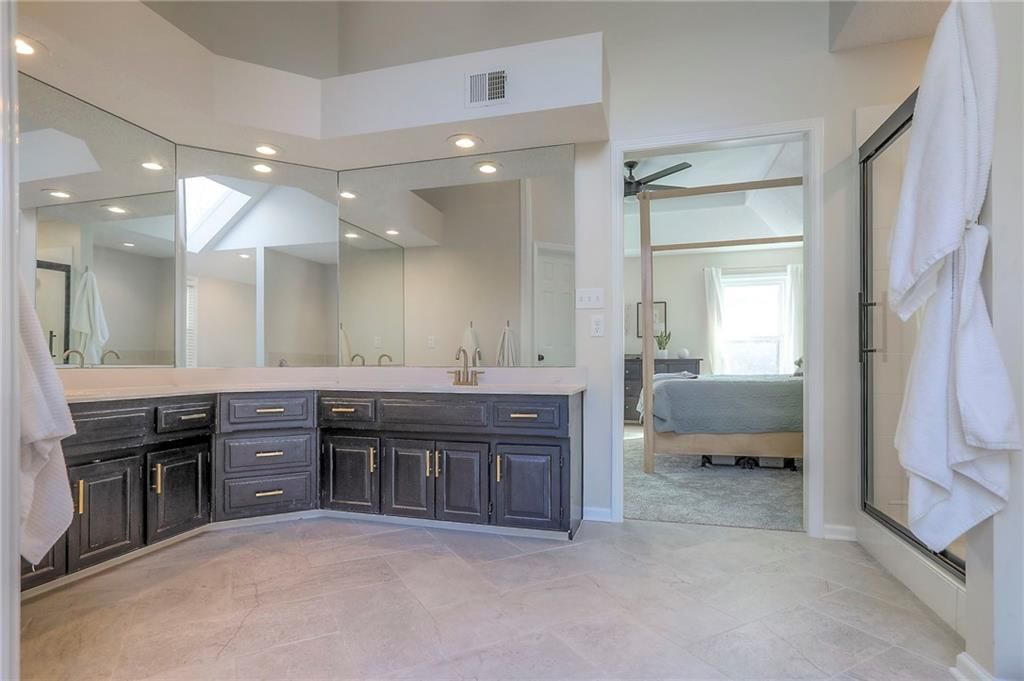 5201 NE Sawgrass Drive — photo 42