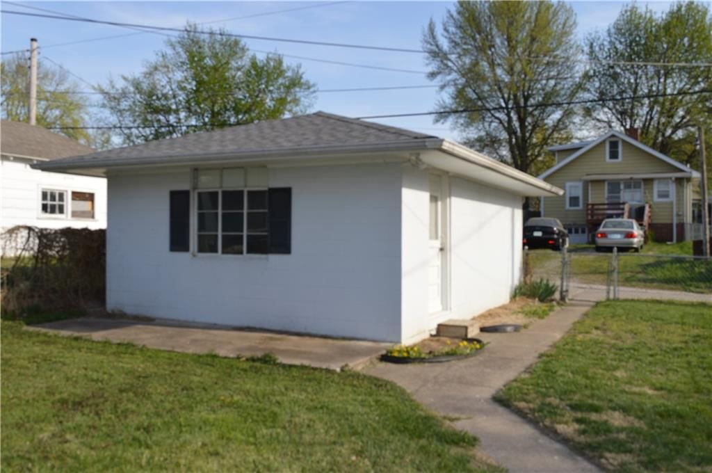 3204 Lafayette Street — photo 36