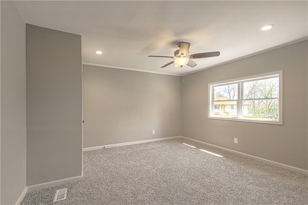 3422 N 71st Street — photo 14