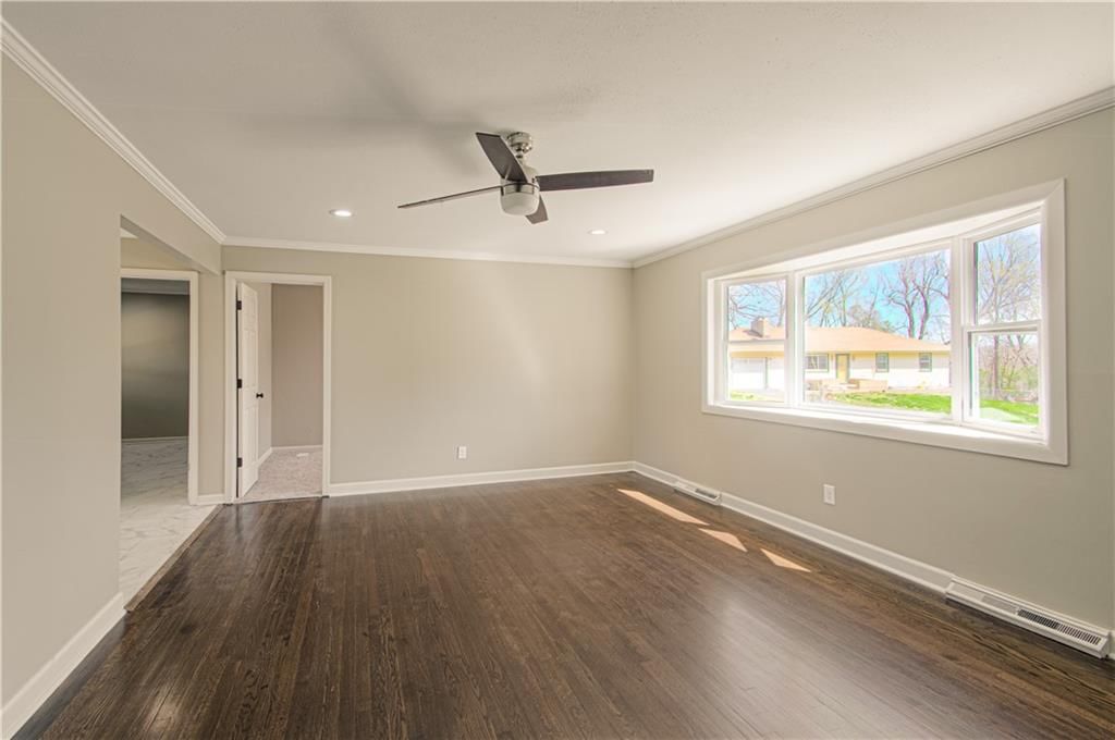 3422 N 71st Street — photo 5