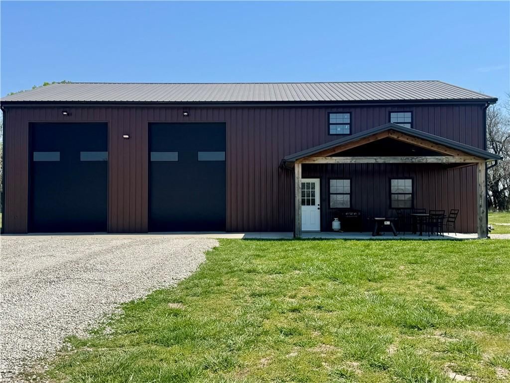 213 E 630th Avenue — photo 9
