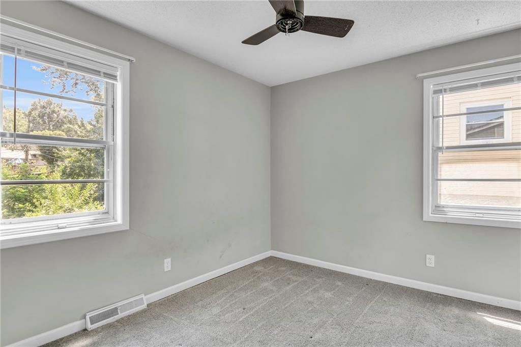 8105 NE San Rafael Drive — photo 13