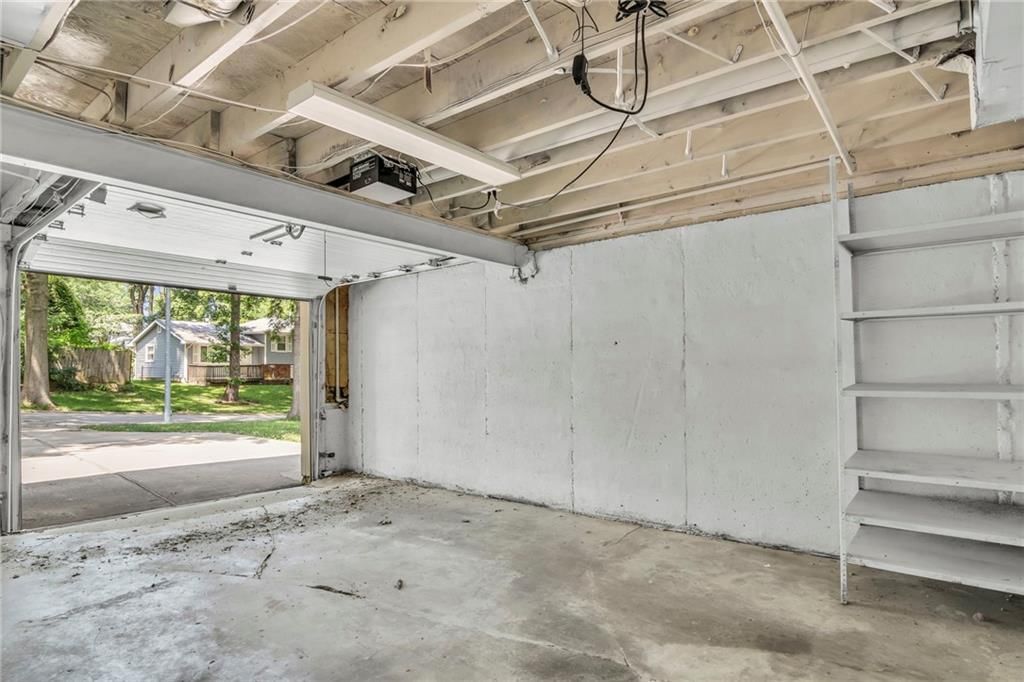 8105 NE San Rafael Drive — photo 26