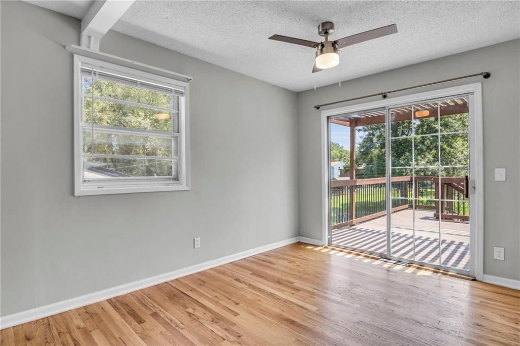 8105 NE San Rafael Drive — photo 8