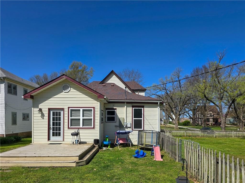 323 S Ash Street — photo 19