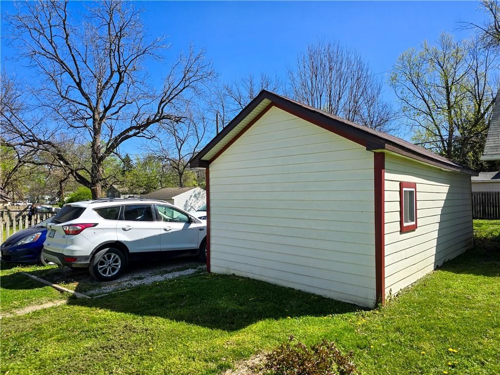 323 S Ash Street — photo 21