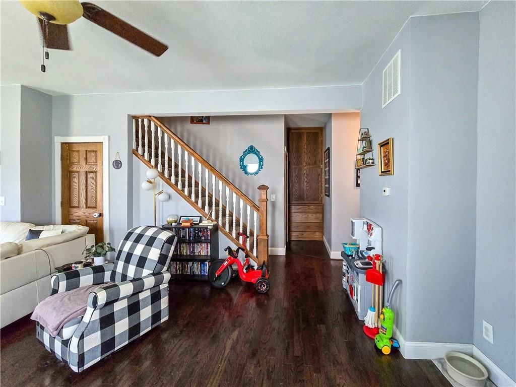323 S Ash Street — photo 28