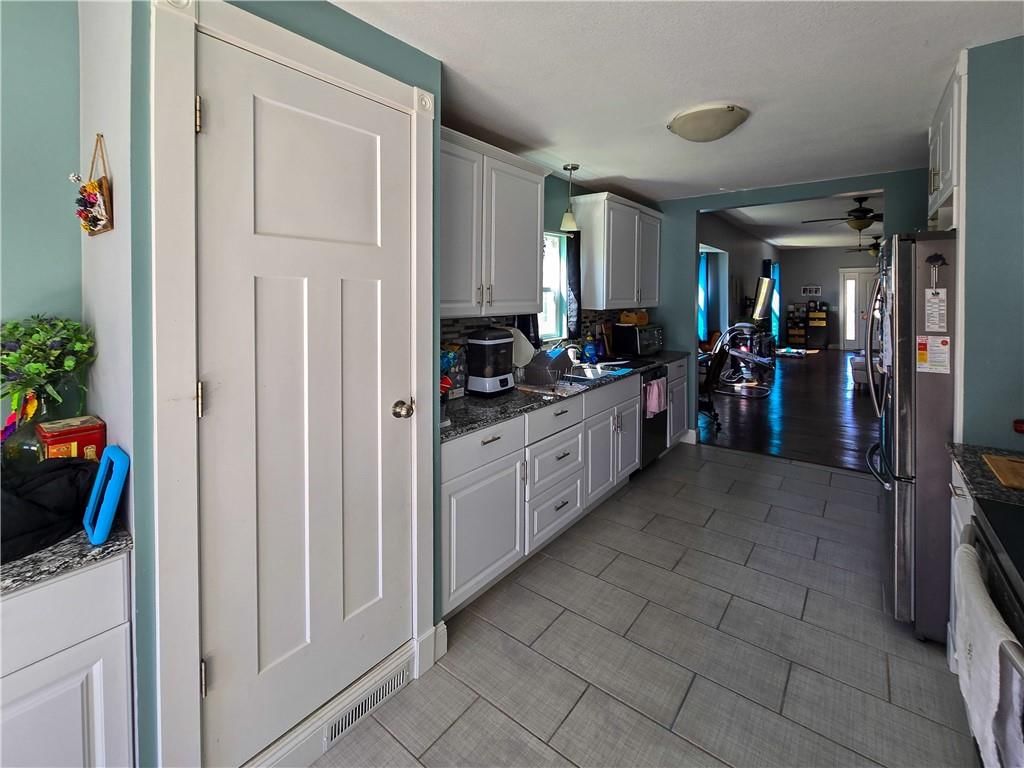 323 S Ash Street — photo 30