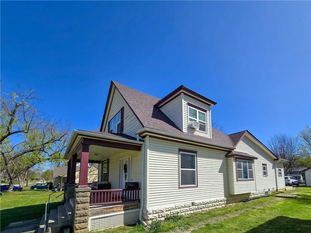 323 S Ash Street — photo 6