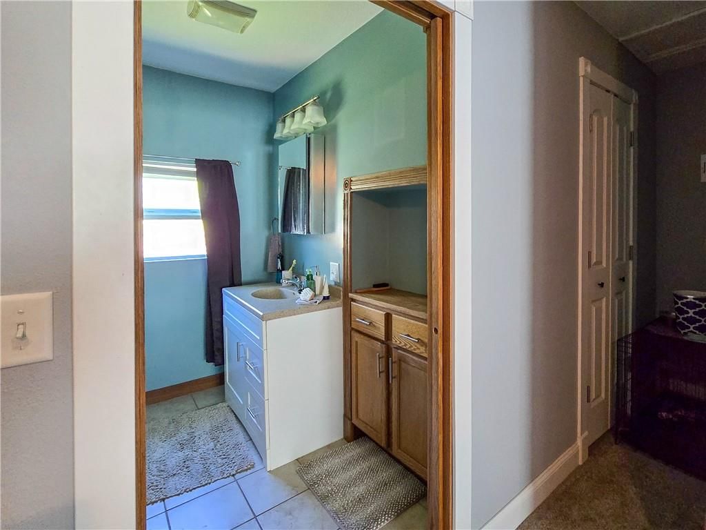 323 S Ash Street — photo 51