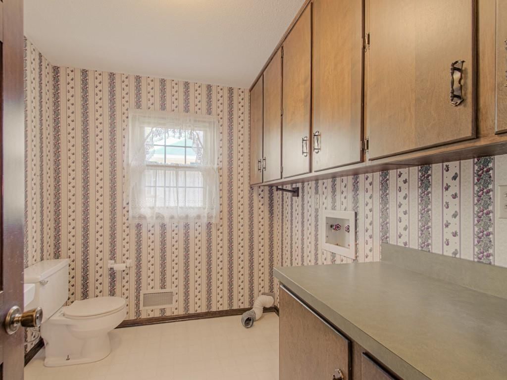 605 SW Graff Way — photo 27