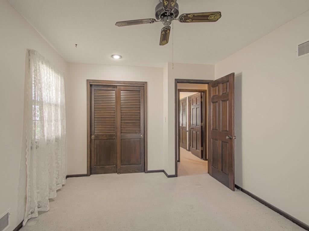 605 SW Graff Way — photo 31