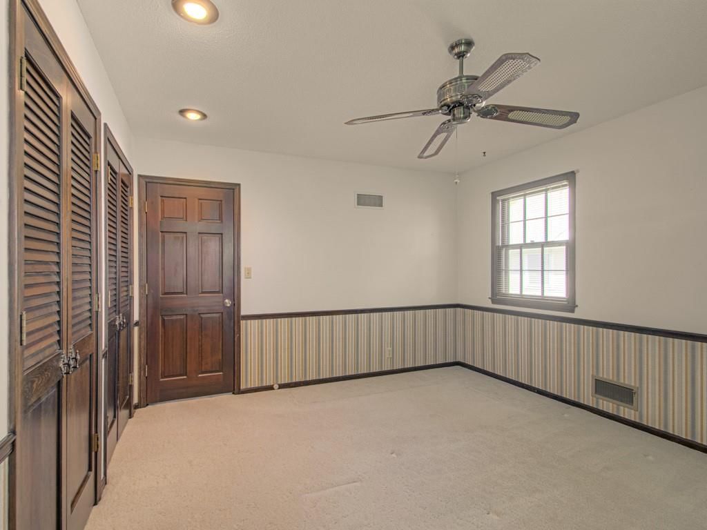 605 SW Graff Way — photo 35