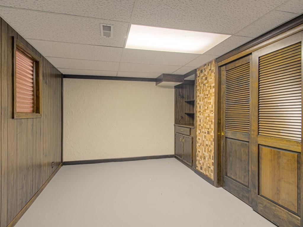 605 SW Graff Way — photo 38